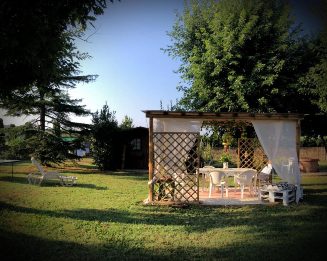 Alice'S Room By Casolare Isabella Ponsacco Exterior photo